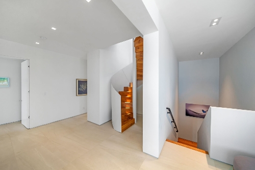 Harbour Island ,  18&nbsp;400&nbsp;000 &euro;