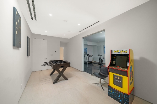 Harbour Island ,  18&nbsp;400&nbsp;000 &euro;