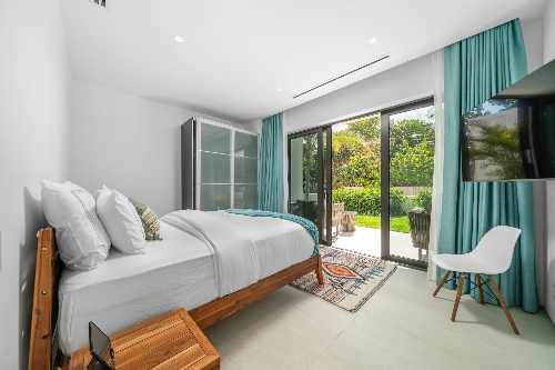 Harbour Island ,  18 400 000 €
