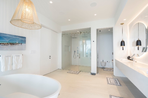 Harbour Island ,  18&nbsp;400&nbsp;000 &euro;