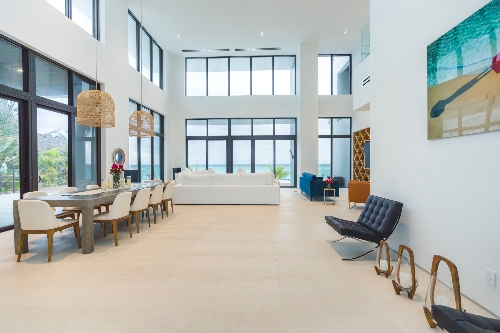 Harbour Island ,  18&nbsp;400&nbsp;000 &euro;