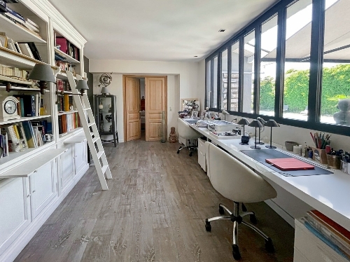 BRUGES,   1 357 000 €