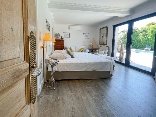 BRUGES,   1 357 000 €