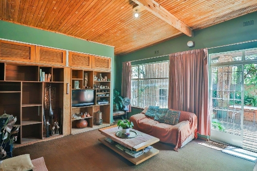 Hartbeespoort,    255 000 €