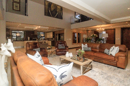 Hartbeespoort,    650 000 €