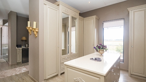 Hartbeespoort,    685&nbsp;000 &euro;