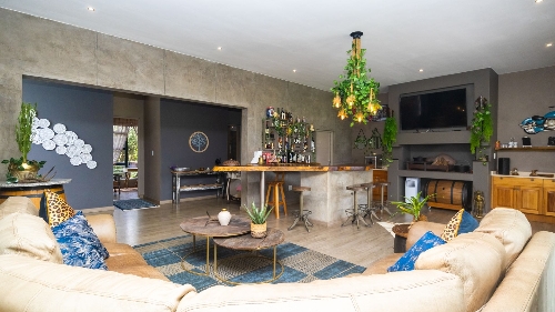 Hartbeespoort,    685&nbsp;000 &euro;