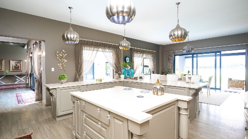 Hartbeespoort,    685&nbsp;000 &euro;