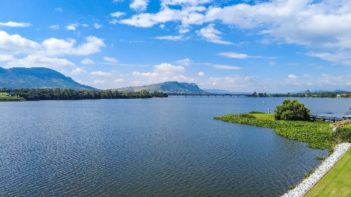 Hartbeespoort,    685&nbsp;000 &euro;