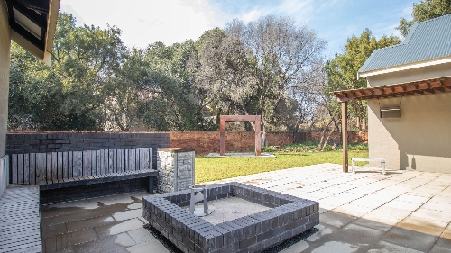 Hartbeespoort,    640&nbsp;000 &euro;