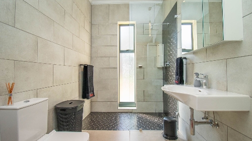 Hartbeespoort,    640 000 €