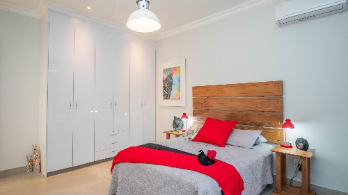 Hartbeespoort,    640&nbsp;000 &euro;