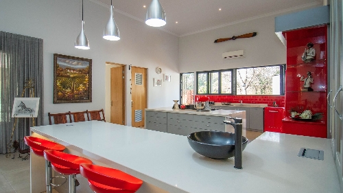 Hartbeespoort,    640&nbsp;000 &euro;