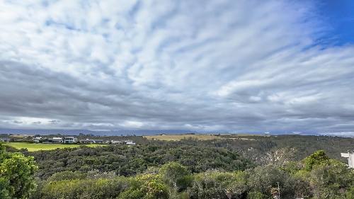 George,    531&nbsp;000 &euro;