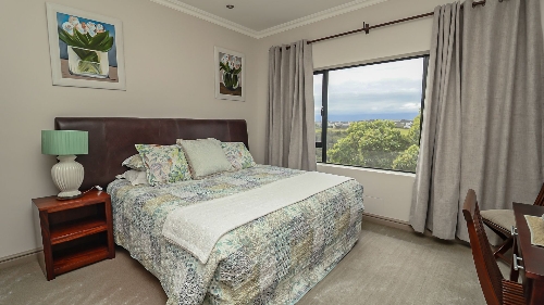 George,    531&nbsp;000 &euro;