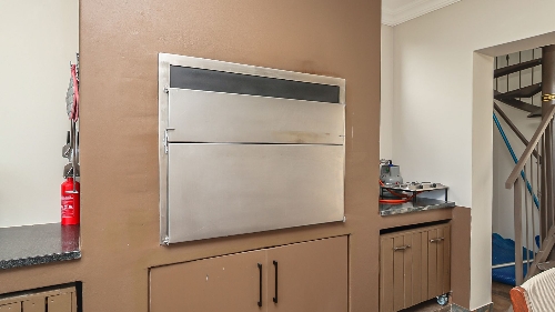 George,    531&nbsp;000 &euro;