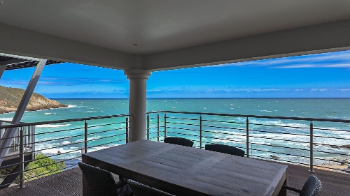 George,    960&nbsp;000 &euro;