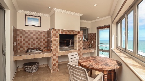 George,    960&nbsp;000 &euro;