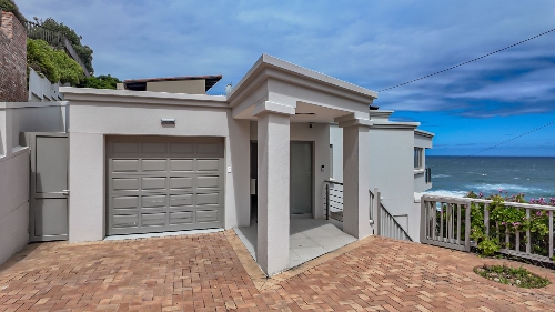 George,    960&nbsp;000 &euro;