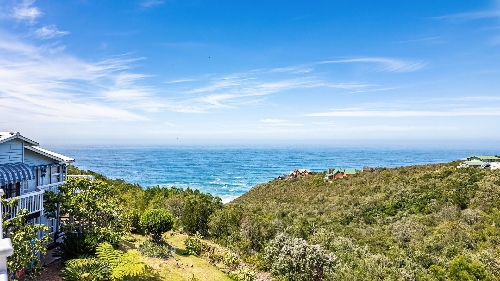 George,    320&nbsp;000 &euro;