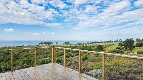 George,    780&nbsp;000 &euro;