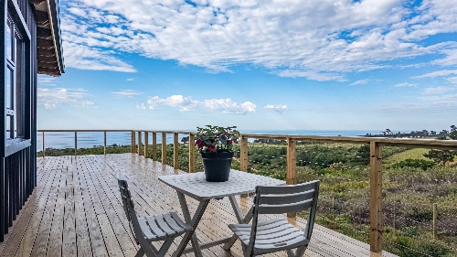 George,    780&nbsp;000 &euro;