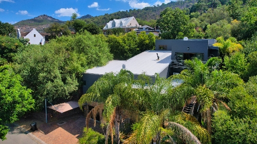 Paarl,    500&nbsp;000 &euro;