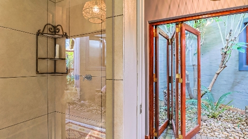 Hartbeespoort,    280&nbsp;000 &euro;