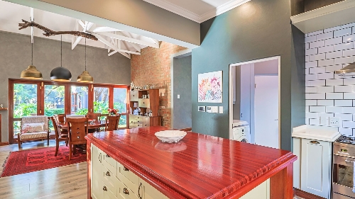 Hartbeespoort,    280&nbsp;000 &euro;