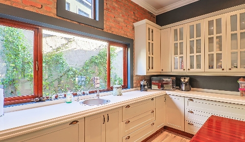 Hartbeespoort,    280&nbsp;000 &euro;