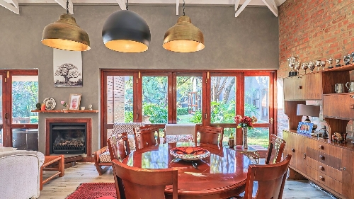 Hartbeespoort,    280&nbsp;000 &euro;