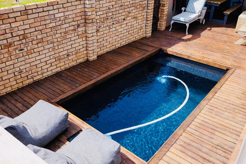 Jeffrey's Bay,    240&nbsp;000 &euro;