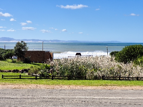 Jeffrey's Bay,    240&nbsp;000 &euro;