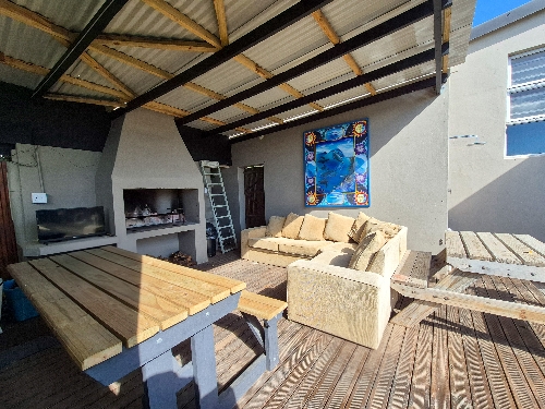 Jeffrey's Bay,    240&nbsp;000 &euro;