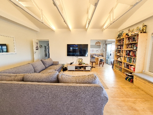 Jeffrey's Bay,    240&nbsp;000 &euro;