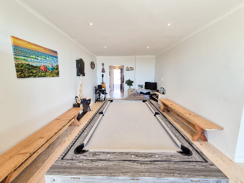 Jeffrey's Bay,    240&nbsp;000 &euro;