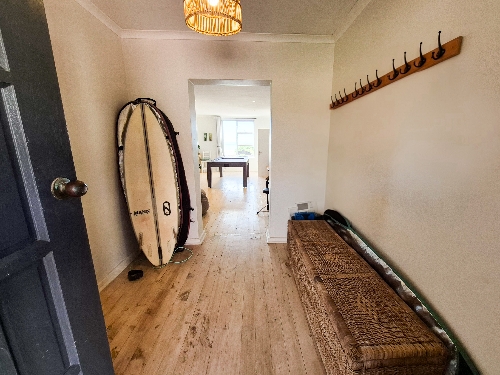 Jeffrey's Bay,    240&nbsp;000 &euro;