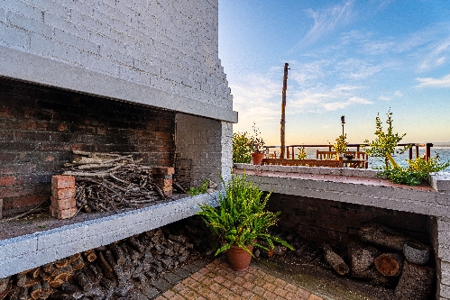 Cape Town,   1&nbsp;607&nbsp;000 &euro;