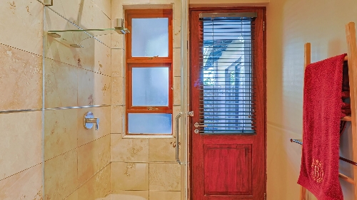 Hartbeespoort,    360&nbsp;000 &euro;