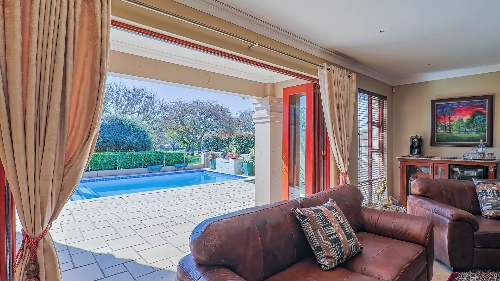 Hartbeespoort,    360&nbsp;000 &euro;