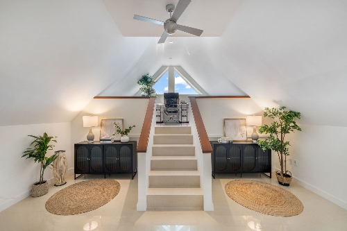 Grand Cayman,   2 399 000 €