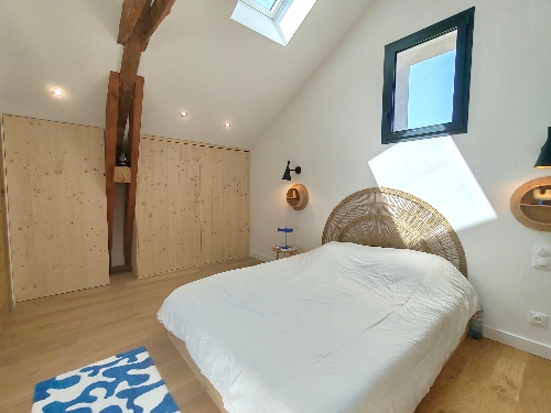 BIZANOS,    601 350 €