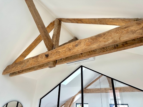 BIZANOS,    601&nbsp;350 &euro;