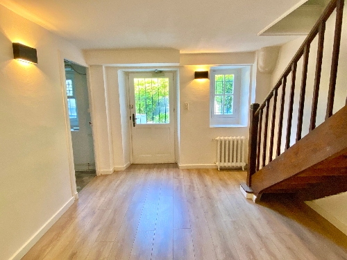 PAU,    759&nbsp;000 &euro;