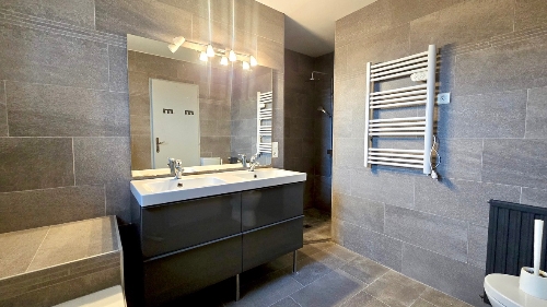 JURANCON,    399&nbsp;620 &euro;