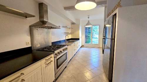 JURANCON,    399&nbsp;620 &euro;