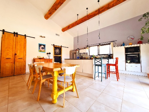 Limoux,    425 000 €