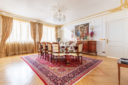 paris,   1&nbsp;942&nbsp;030 &euro;