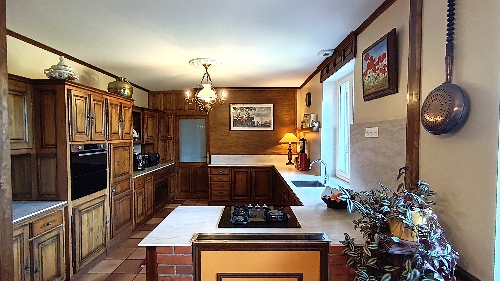 BODILIS,    699&nbsp;000 &euro;