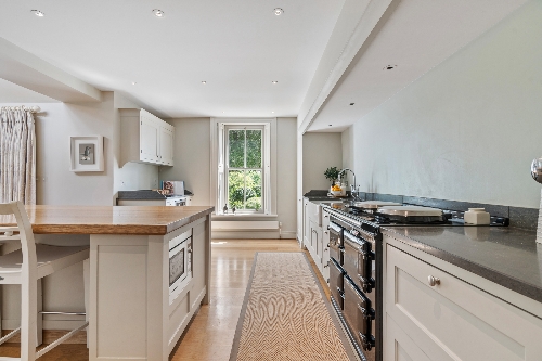 Cork,   1&nbsp;450&nbsp;000 &euro;